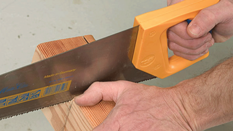 "Unlock the Secrets to Straight Cuts with a Hand Saw
