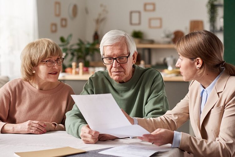 When Should I Hire an Elder Law Attorney?
